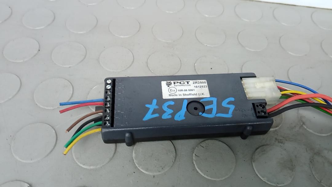 блок управления (другие) Volkswagen Passat B6 2008, 2.0 л., дизель, МКПП, седан, ZR2500, 10R065061 - фото №1