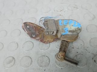 датчик дорожного просвета Audi A8 D3/4E [2-й рестайлинг] 2009, 3.0 л., дизель, АКПП, седан