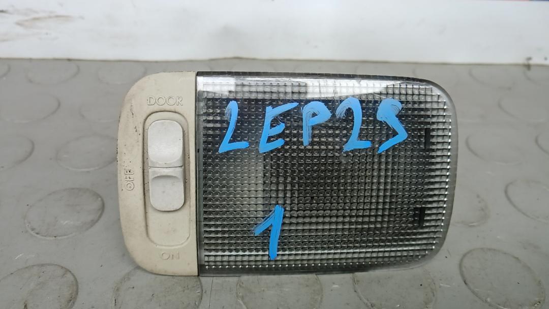 фонарь салона (плафон) Subaru Outback 5 поколение 2015, 2.0 л., дизель, МКПП, универсал - фото №1