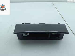 пепельница Volkswagen Passat B6 2005, 1.6 л., бензин, МКПП, синий, универсал, 3C0883284