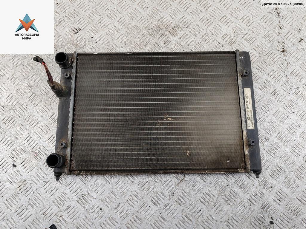 радиатор охлаждения Volkswagen Golf 3 поколение 1993, 1.4 л., бензин, МКПП, серый, хетчбэк 5 дв., 6N0121253 - фото №1