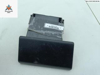 пепельница Volkswagen Passat B3 1992, 1.8 л., бензин, МКПП, серый, универсал, 357857961