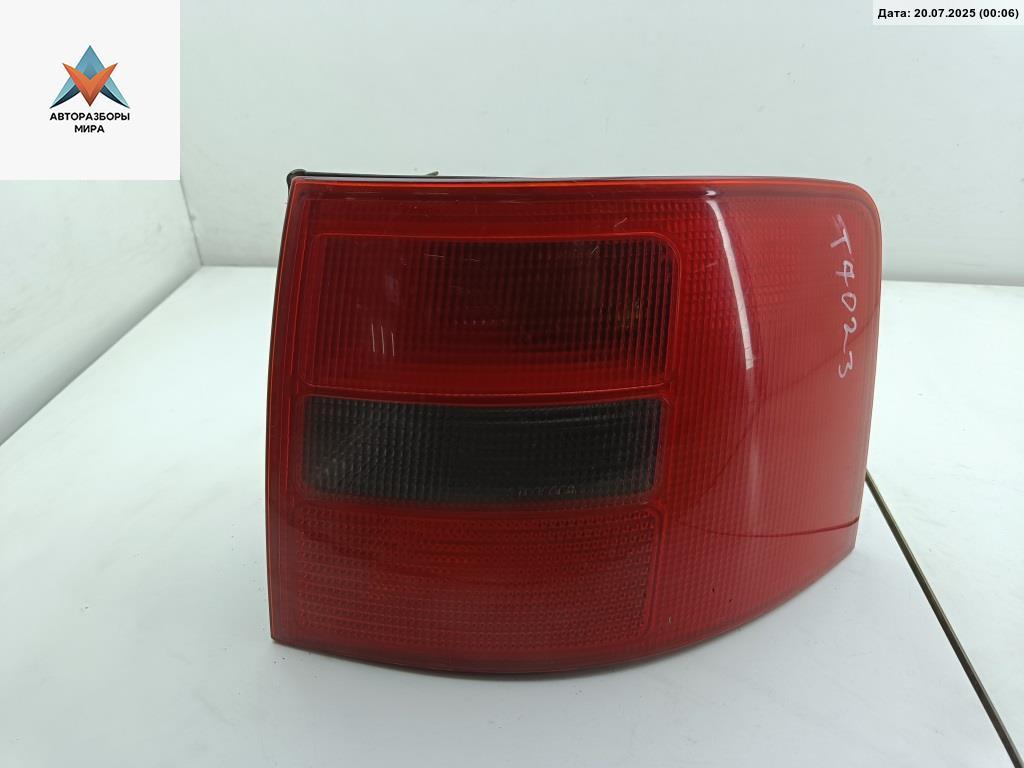 фонарь задний правый Audi A6 4B/C5 1998, 2.5 л., дизель, АКПП, чёрный, универсал, 4B9945096D - фото №1