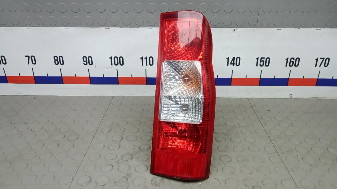 фонарь задний правый Ford Transit 7 поколение 2009, 2.2 л., дизель, МКПП, микроавтобус - фото №1