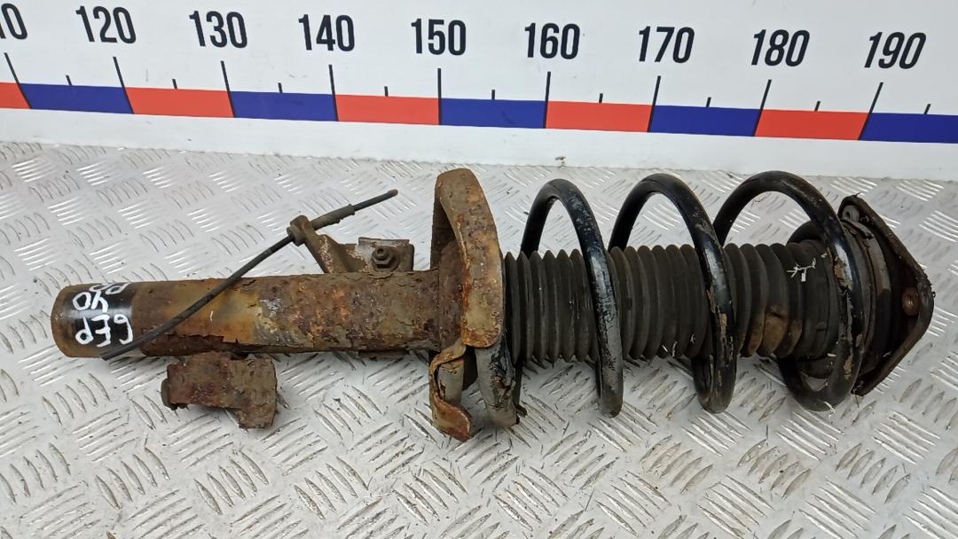 Стойка Ford Focus 2 поколение 2006, 1.8 л., дизель, МКПП, хетчбэк 5 дв. - фото №1