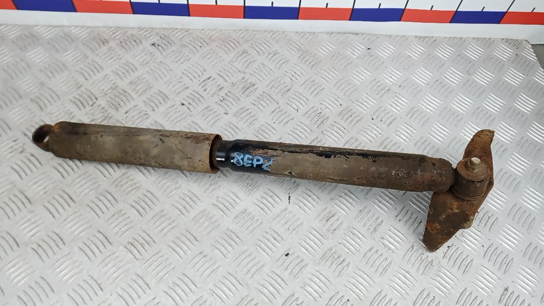 амортизатор задний Mitsubishi L200 4 поколение 2006, 2.5 л., дизель, МКПП, пикап, MR992632 - фото №1