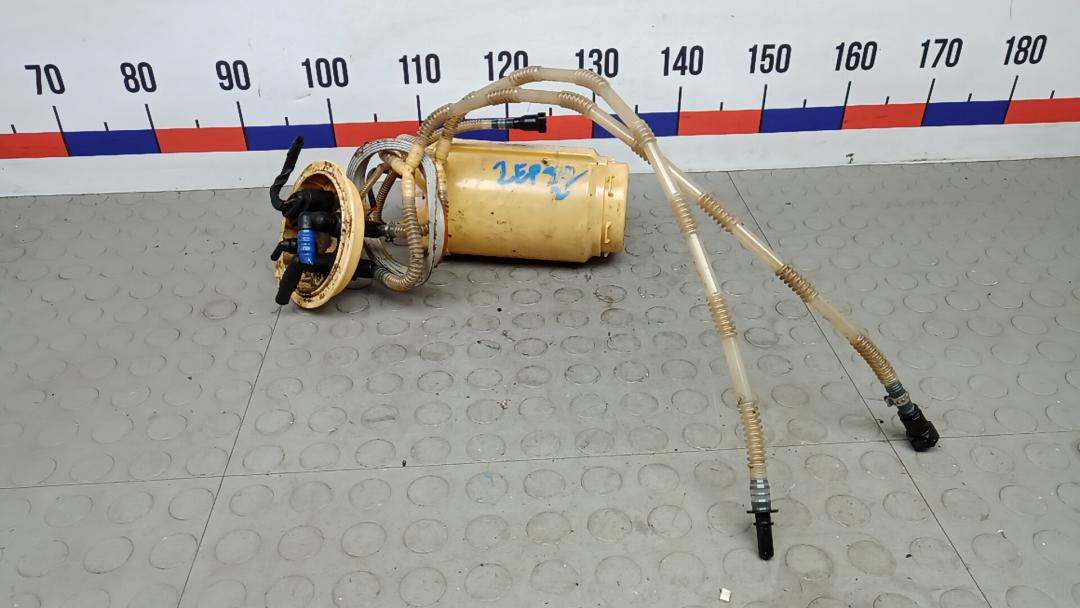 насос топливный Volkswagen Touareg 1 поколение 2005, 3.0 л., дизель, АКПП, внедорожник 5 дв. - фото №1