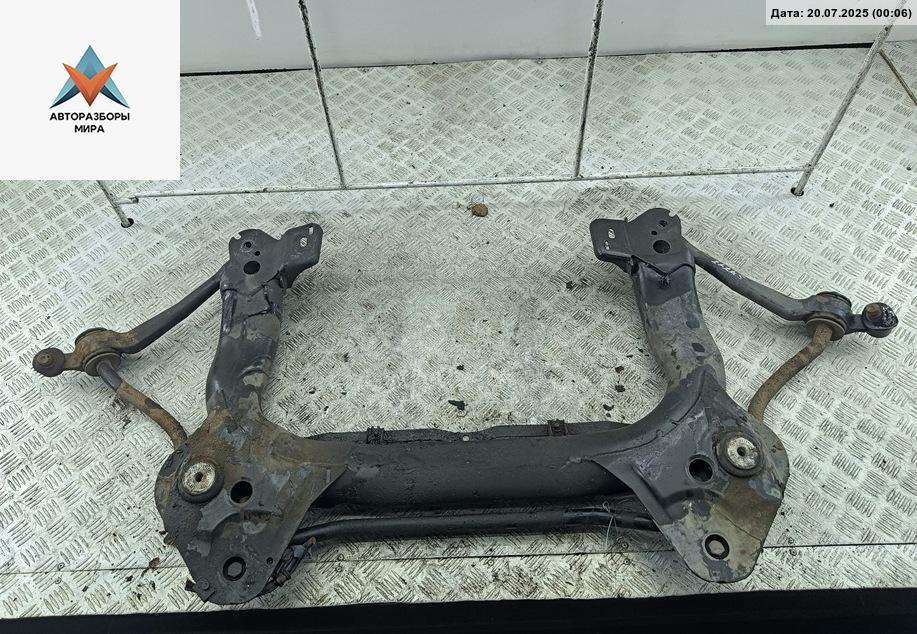 подрамник передний Audi A6 4A/C4 1996, 2.0 л., бензин, МКПП, серый, седан - фото №1