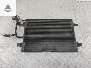 радиатор кондиционера Audi A4 B5 1995, 1.8 л., бензин, АКПП, красный, седан, 8D0260401A