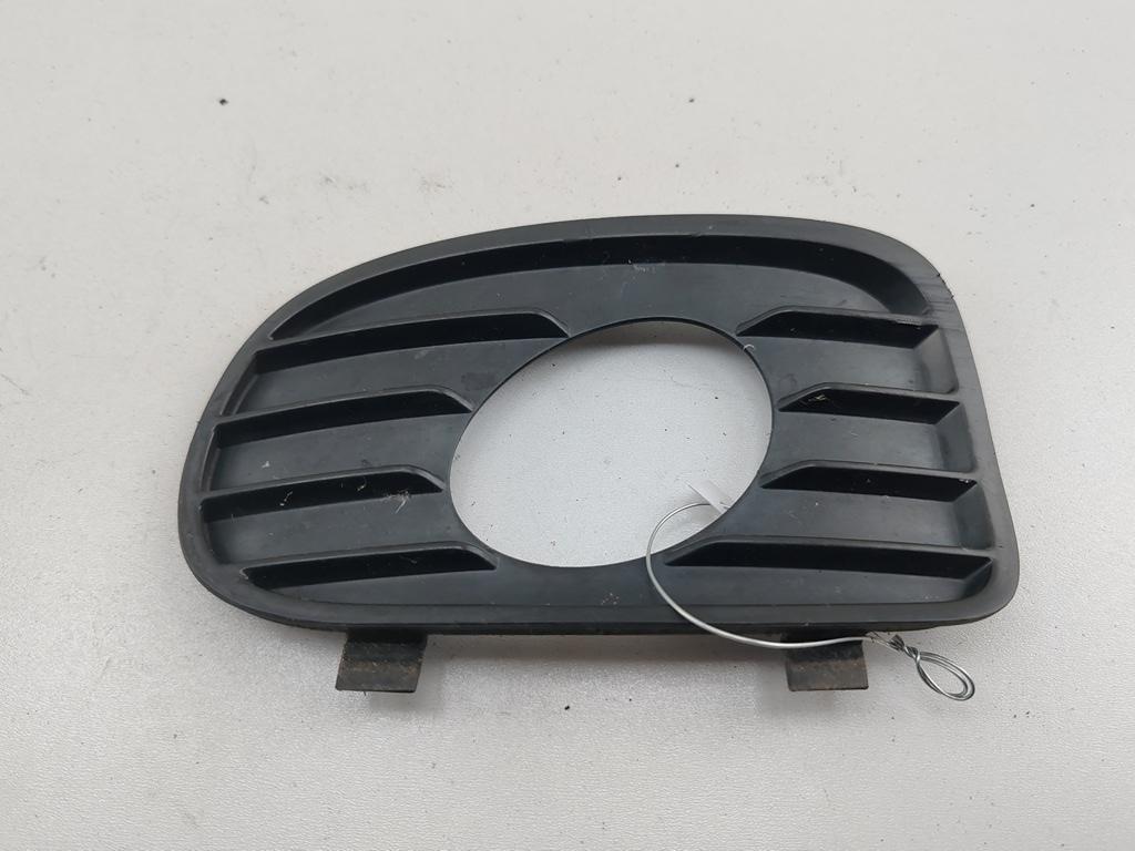 рамка фары противотуманной правой Opel Vectra B 1999, 1.8 л., бензин, МКПП, серый, универсал, 90586628
