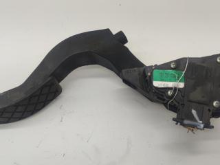 педаль Audi A4 B6 2001, 2.0 л., бензин, МКПП, серый, седан, 8E1721523A