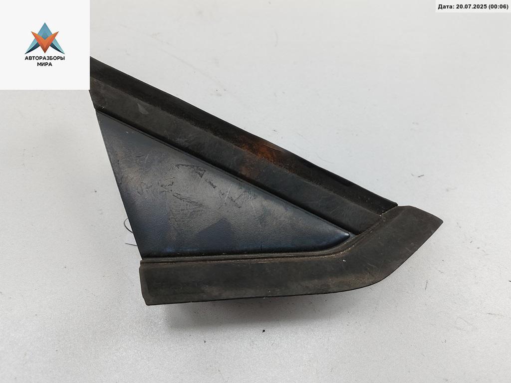 Накладка крыла (уголок зеркала) переднего правого Citroen C4 1 поколение 2005, 1.6 л., дизель, МКПП, чёрный, хетчбэк 3 дв., 9653081077 - фото №1