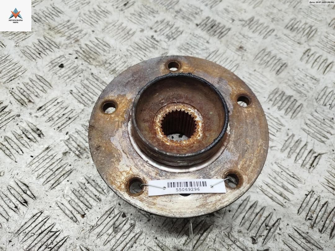 Фланец ступицы задней BMW 3 серия E36 1991, 1.8 л., бензин, АКПП, белый, седан - фото №1