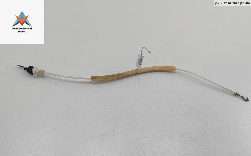 трос двери Audi A6 4A/C4 1996, 2.0 л., бензин, МКПП, серый, седан - фото №1