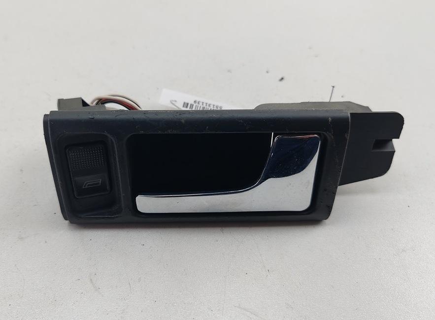 ручка внутренняя передняя правая Audi A6 4A/C4 1996, 2.0 л., бензин, МКПП, серый, седан, 4A0837020 - фото №1