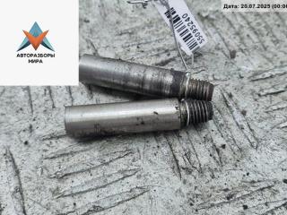 Болт крепления Skoda Octavia mk1 (A4 1U) 1998, 1.6 л., бензин, МКПП, зелёный, универсал