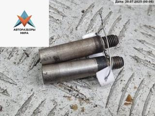 Болт крепления Volkswagen Golf 4 поколение 1997, 1.4 л., бензин, МКПП, красный, хетчбэк 5 дв.