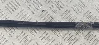 молдинг лобового стекла Audi A6 4B/C5 1998, 2.4 л., бензин, МКПП, серый, седан