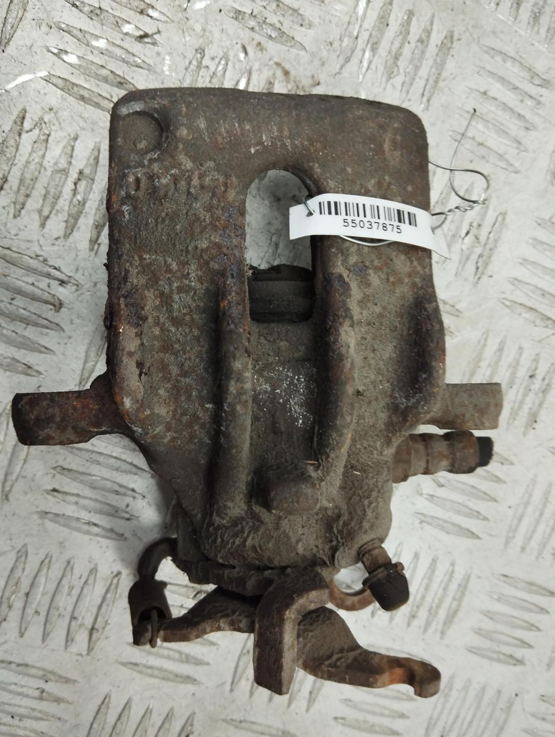 суппорт задний левый Ford Focus I 2002, 1.8 л., дизель, МКПП, серый, универсал, 98AB2K328