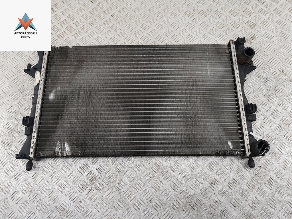 радиатор охлаждения Renault Laguna 2 поколение 2002, 1.8 л., бензин, МКПП, серый, универсал - фото №1