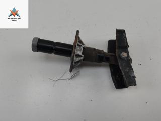 кронштейн переднего бампера BMW 3 серия E36 1994, 1.6 л., бензин, МКПП, чёрный, хетчбэк 3 дв., 8119258