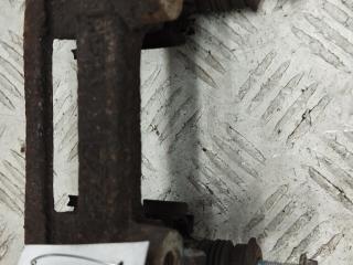 скоба суппорта Ford Mondeo 3 поколение [рестайлинг] 2006, 1.8 л., бензин, МКПП, серый, универсал, R5FPC