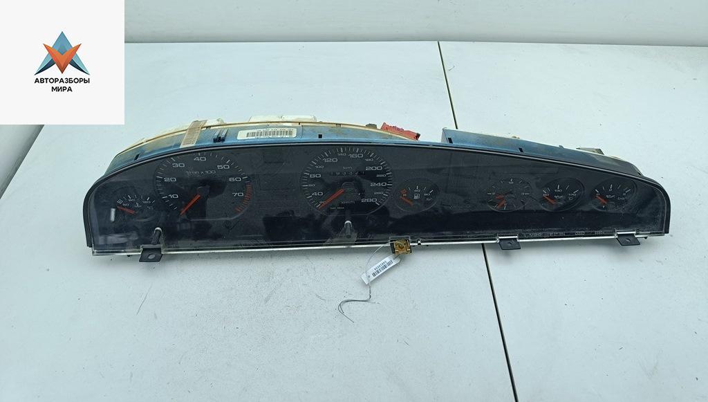 приборная панель Audi 100 4A/C4 1992, 2.6 л., бензин, МКПП, чёрный, универсал, 4A1919033BR - фото №1