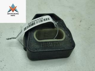 кронштейн радиатора Volkswagen Golf 4 поколение 1997, 1.4 л., бензин, МКПП, красный, хетчбэк 5 дв., 1U0121367A