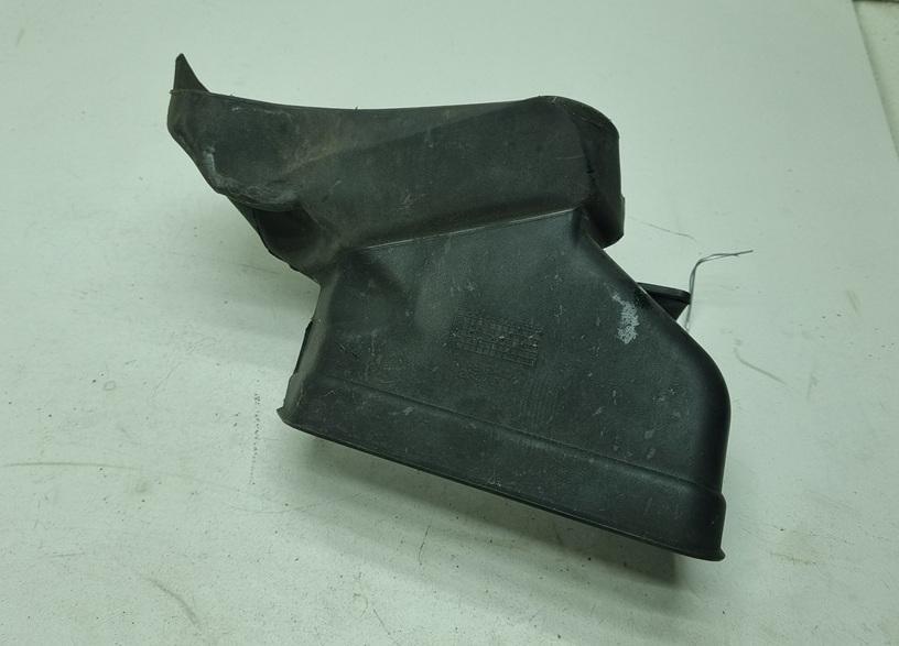 воздуховод Volkswagen Polo 2002, 1.2 л., бензин, МКПП, чёрный, хетчбэк 3 дв., 6Q0805971G