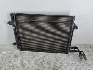 радиатор кондиционера Volkswagen Touran 2004, 1.6 л., бензин, АКПП, зелёный, минивэн, 1T0820411B