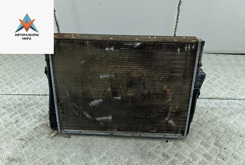 радиатор охлаждения BMW 3 серия E46 1999, 2.8 л., бензин, МКПП, синий, седан, 23AF0072 - фото №1