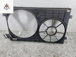 диффузор вентилятора Volkswagen Golf 4 поколение 2000, 1.6 л., бензин, МКПП, синий, универсал, 1J0121207T