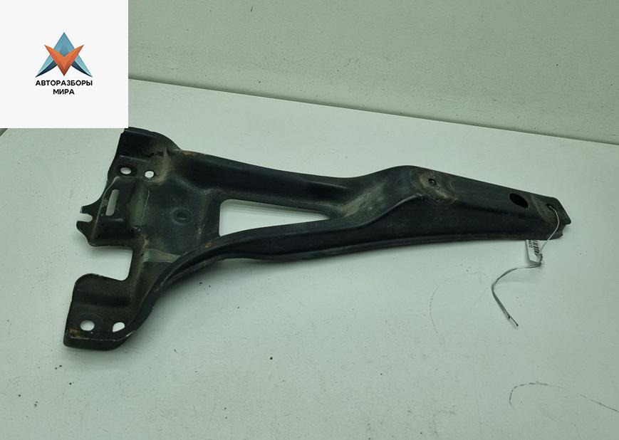 кронштейн (крепление) Volkswagen Golf 4 поколение 2000, 1.6 л., бензин, МКПП, синий, универсал, 1J0805569B - фото №1