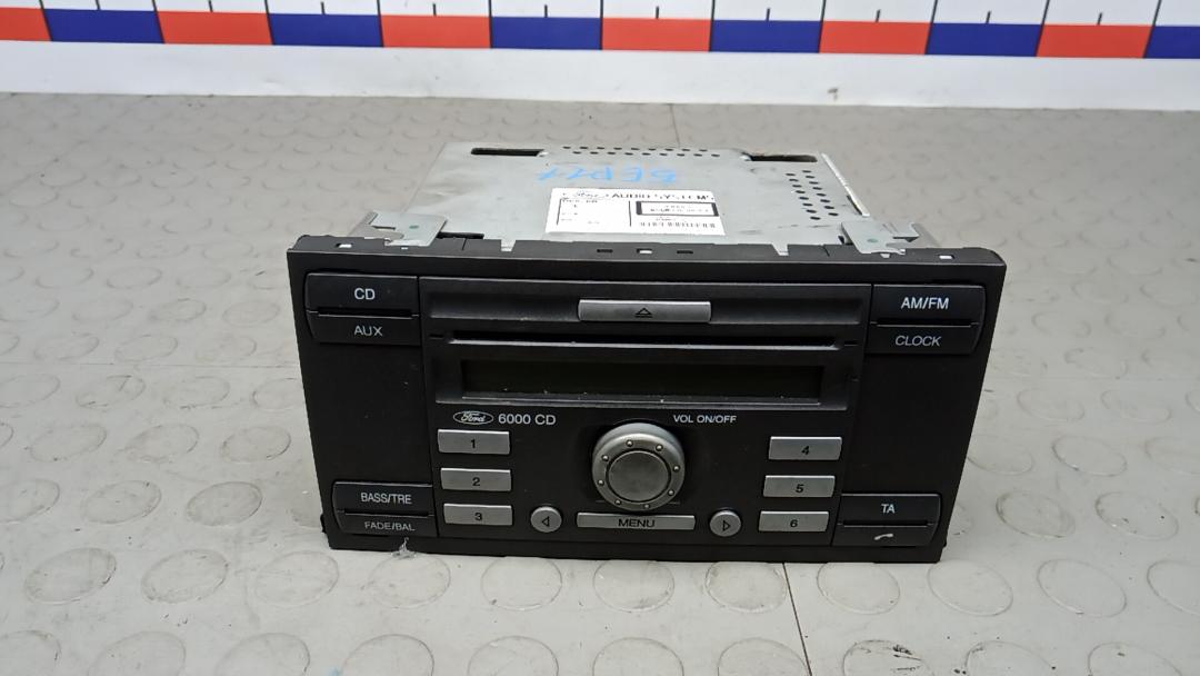 магнитола Ford Kuga 1 поколение 2011, 2.0 л., TDCi 4x4, дизель, МКПП, внедорожник 5 дв., 6S6118C815AH - фото №1