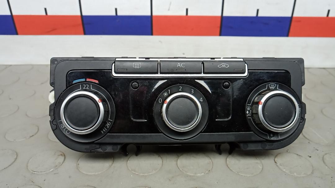 блок управления печки / климат-контроля Volkswagen Passat B6 2008, 2.0 л., TDi, дизель, МКПП, седан, 5HB009751 - фото №1
