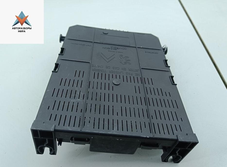 блок комфорта Peugeot 307 1 поколение 2002, 1.6 л., бензин, МКПП, серый, универсал, 281164872 - фото №1