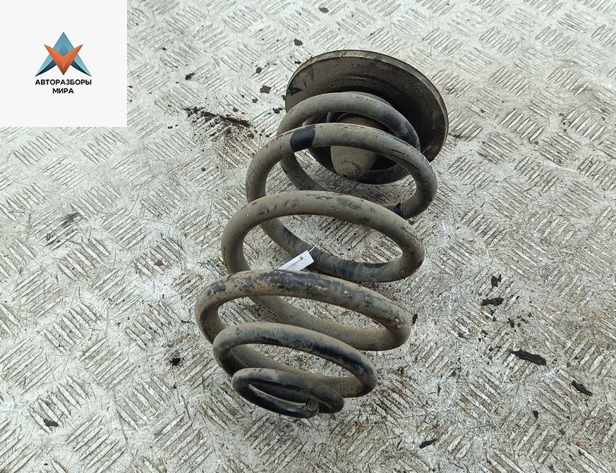 пружина задняя BMW 3 серия E36 1994, 1.6 л., бензин, МКПП, чёрный, хетчбэк 3 дв. - фото №1