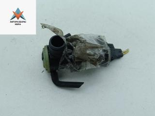 насос (моторчик) омывателя стекла Ford Focus 1 поколение 2000, белый, хетчбэк 5 дв., 93BB17K624BA