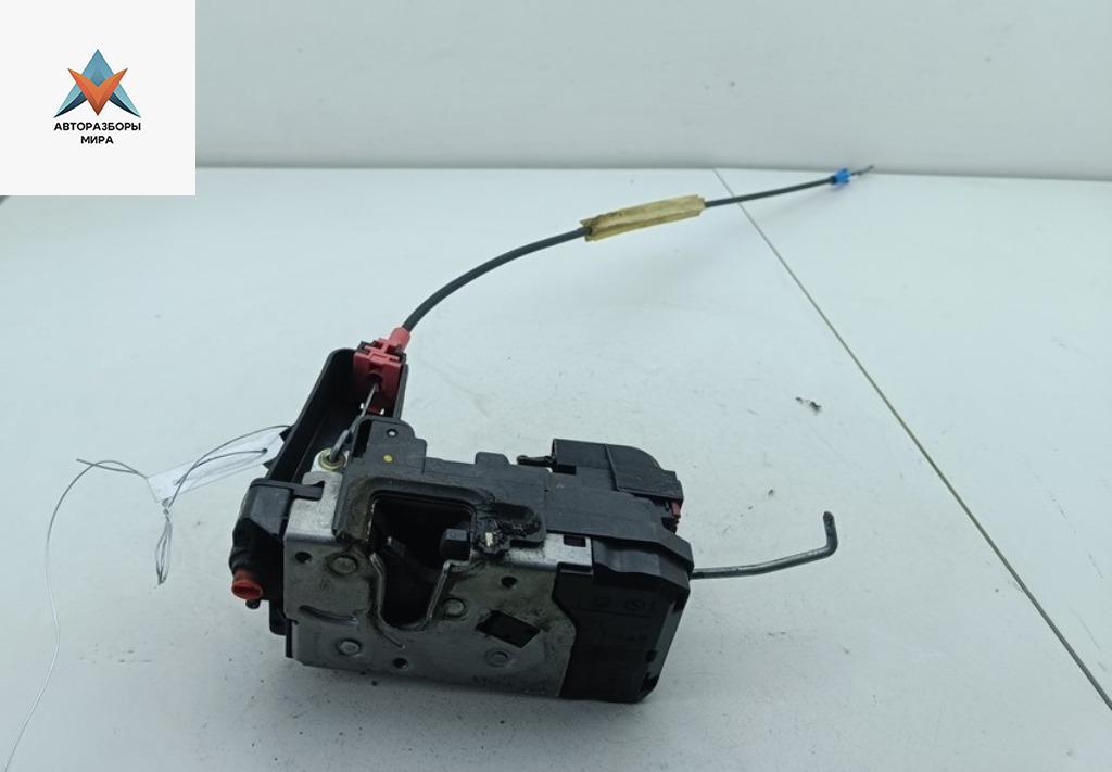 замок двери задней правой Opel Zafira 2 поколение (B) 2006, 1.8 л., бензин, МКПП, синий, минивэн, 13210739 - фото №1