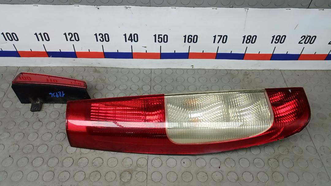 фонарь задний левый Mercedes-Benz Vito W639 2004, 2.2 л., CDI 111, дизель, АКПП, микроавтобус - фото №1