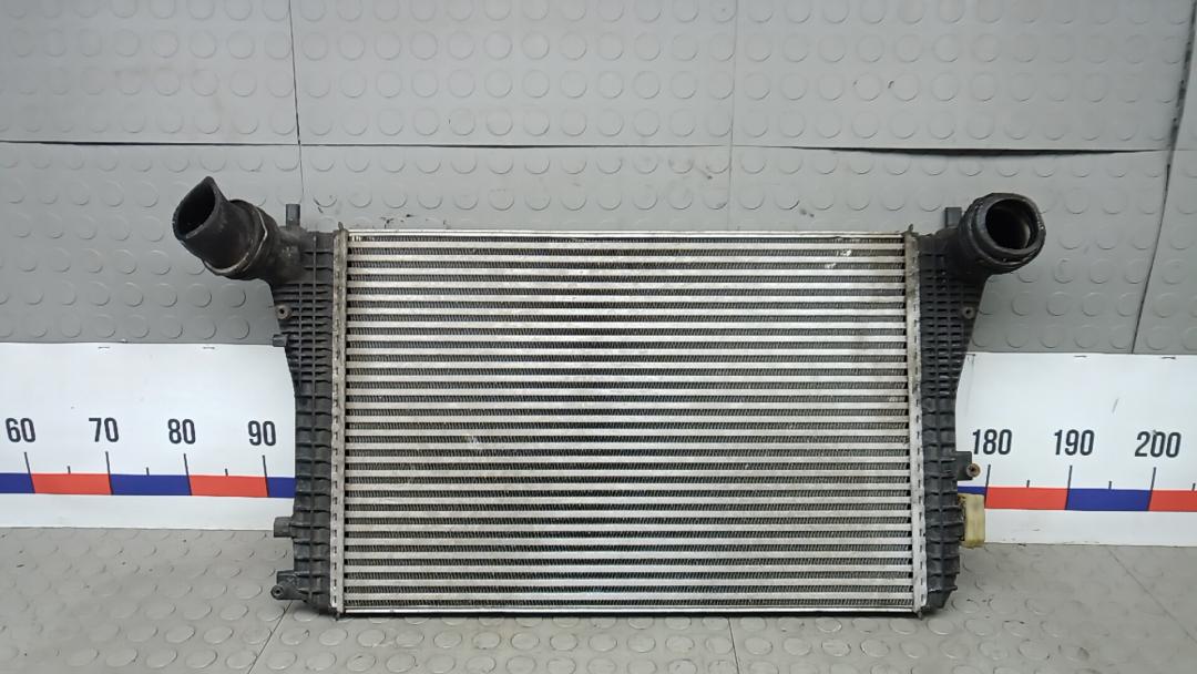 радиатор интеркулера Volkswagen Tiguan 1 поколение 2010, 2.0 л., дизель, МКПП, внедорожник 5 дв., 3C0145805P - фото №1