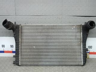 радиатор интеркулера Volkswagen Tiguan 1 поколение 2010, 2.0 л., дизель, МКПП, внедорожник 5 дв., 3C0145805P