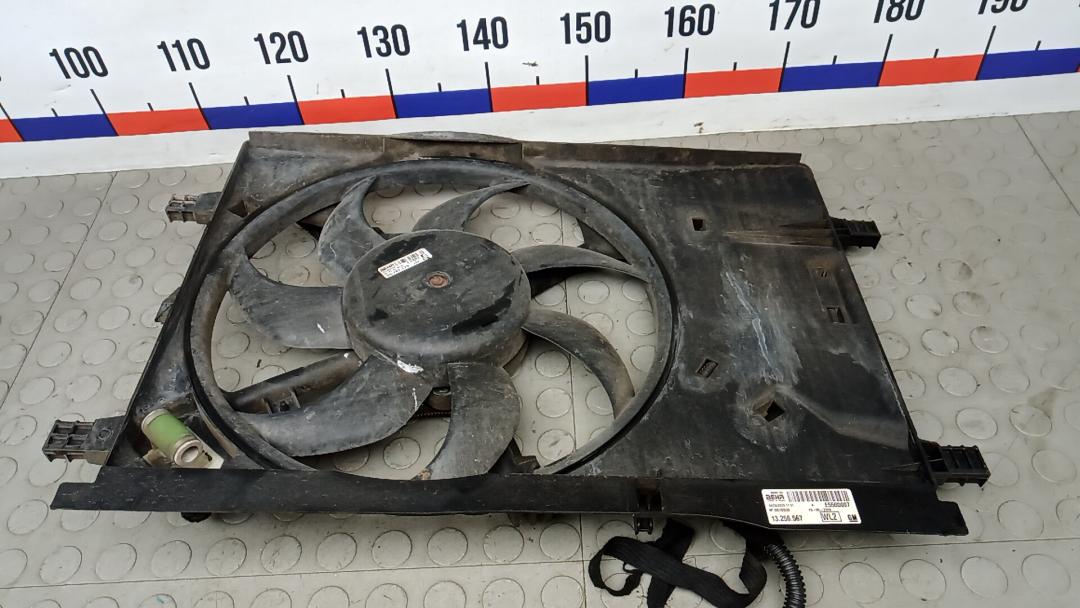 вентилятор радиатора Opel Corsa D 2008, 1.2 л., бензин, МКПП, хетчбэк 5 дв. - фото №1