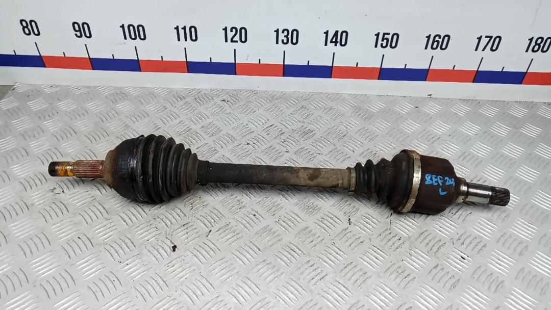 полуось передняя левая (приводной вал, ШРУС) Peugeot 508 1 поколение 2010, 2.0 л., HDi, дизель, МКПП, универсал - фото №1