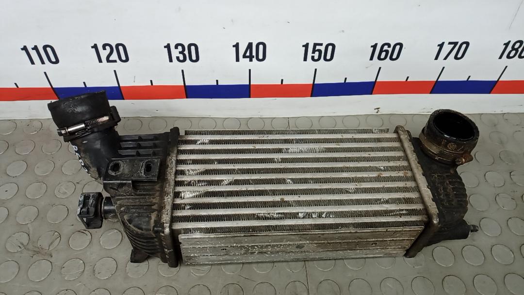 радиатор интеркулера Peugeot 508 1 поколение 2010, 2.0 л., HDi, дизель, МКПП, универсал - фото №1
