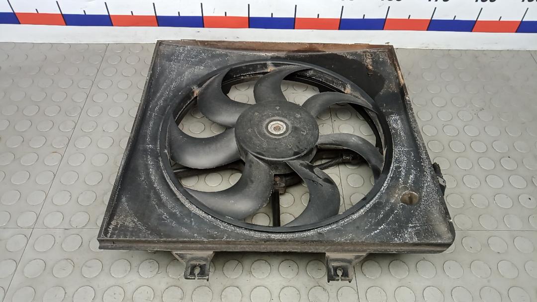 вентилятор радиатора Kia Carnival VQ 2009, 2.9 л., дизель, АКПП, минивэн, 253804D200 - фото №1