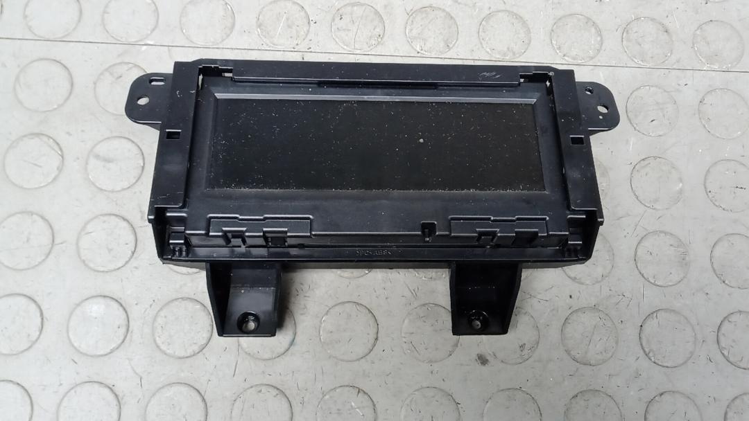 монитор Chevrolet Orlando 1 поколение 2013, 2.0 л., дизель, МКПП, минивэн, 95192371 - фото №1