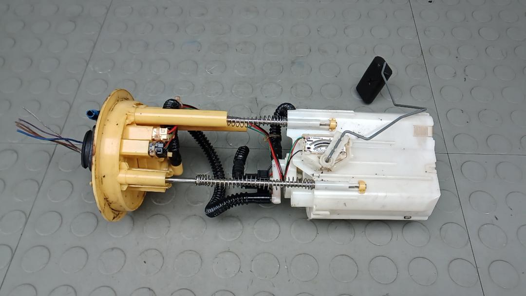 насос топливный Volkswagen Tiguan 1 поколение 2009, 2.0 л., дизель, МКПП, внедорожник 5 дв. - фото №1