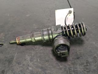 форсунка Volkswagen Passat B5 [рестайлинг] 2003, цвет, 038130073AJ