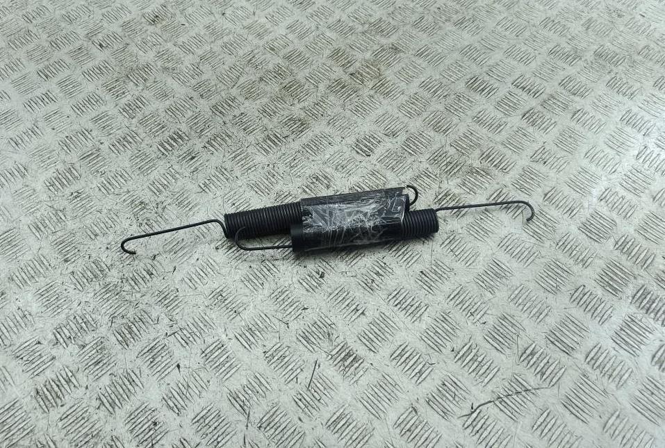 пружина крышки багажника Opel Vectra B 1999, 2.0 л., бензин, МКПП, синий, седан
